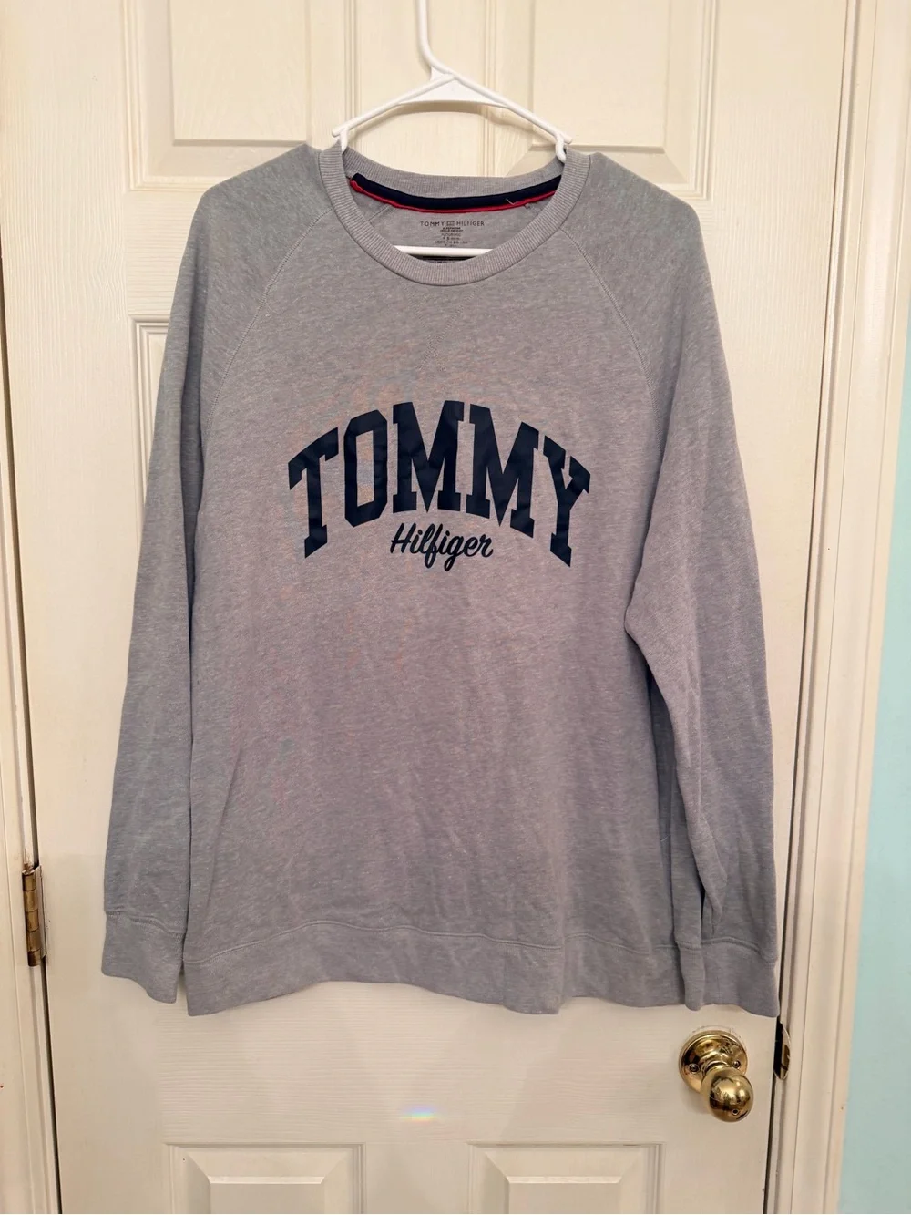 Tommy Hilfiger Light Gray Sweatshirt